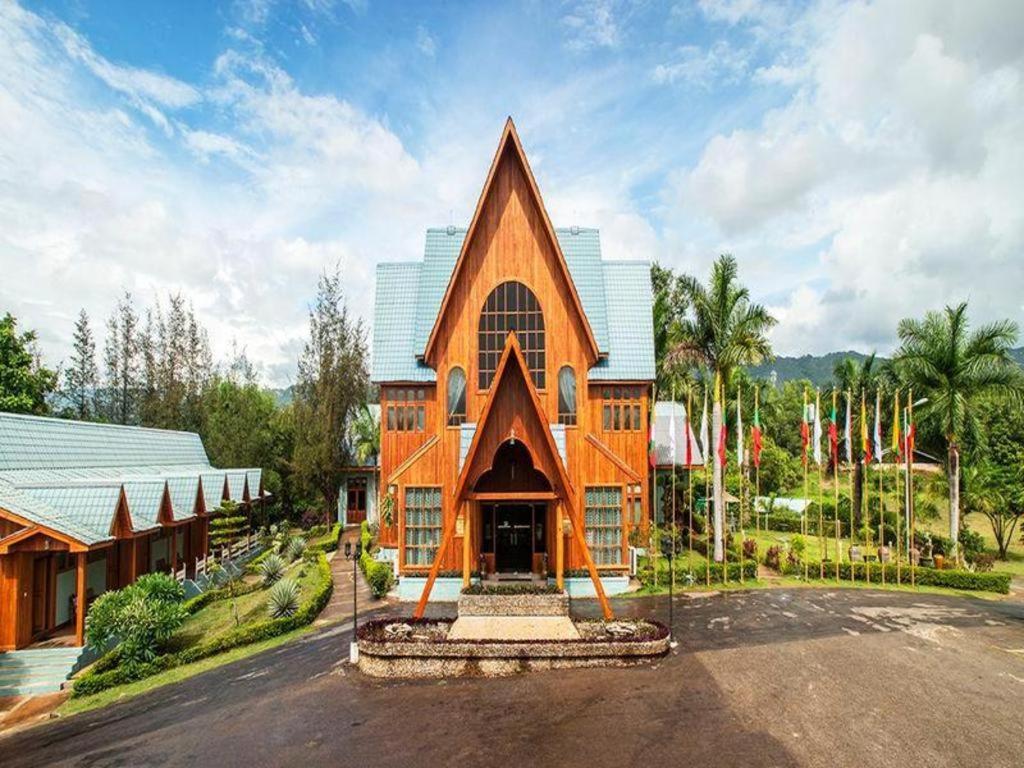 Aye Thar Yar Golf Resort Таунджи Экстерьер фото