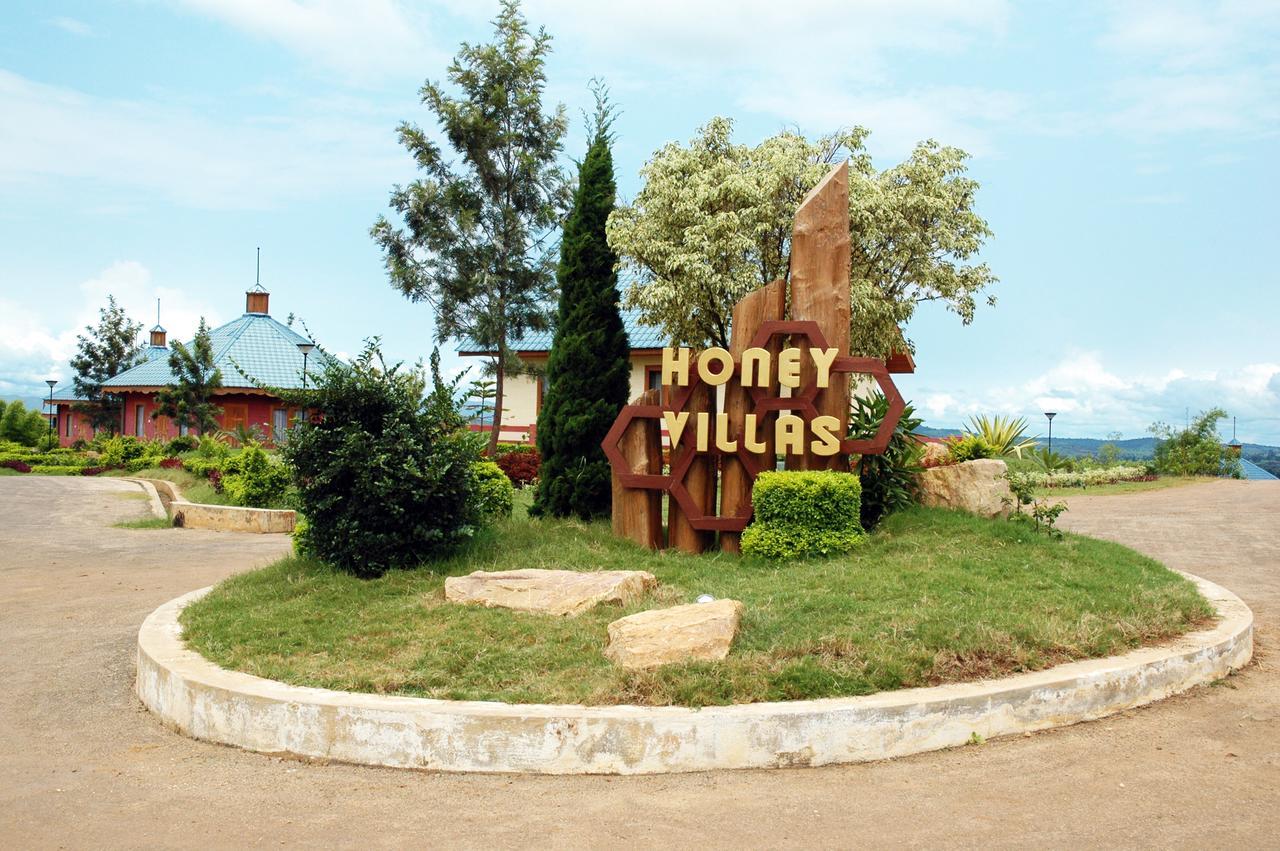 Aye Thar Yar Golf Resort Таунджи Экстерьер фото