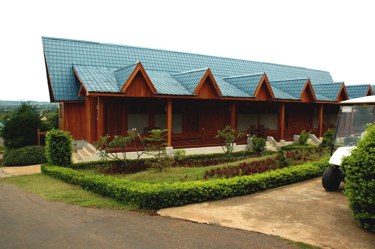 Aye Thar Yar Golf Resort Таунджи Экстерьер фото