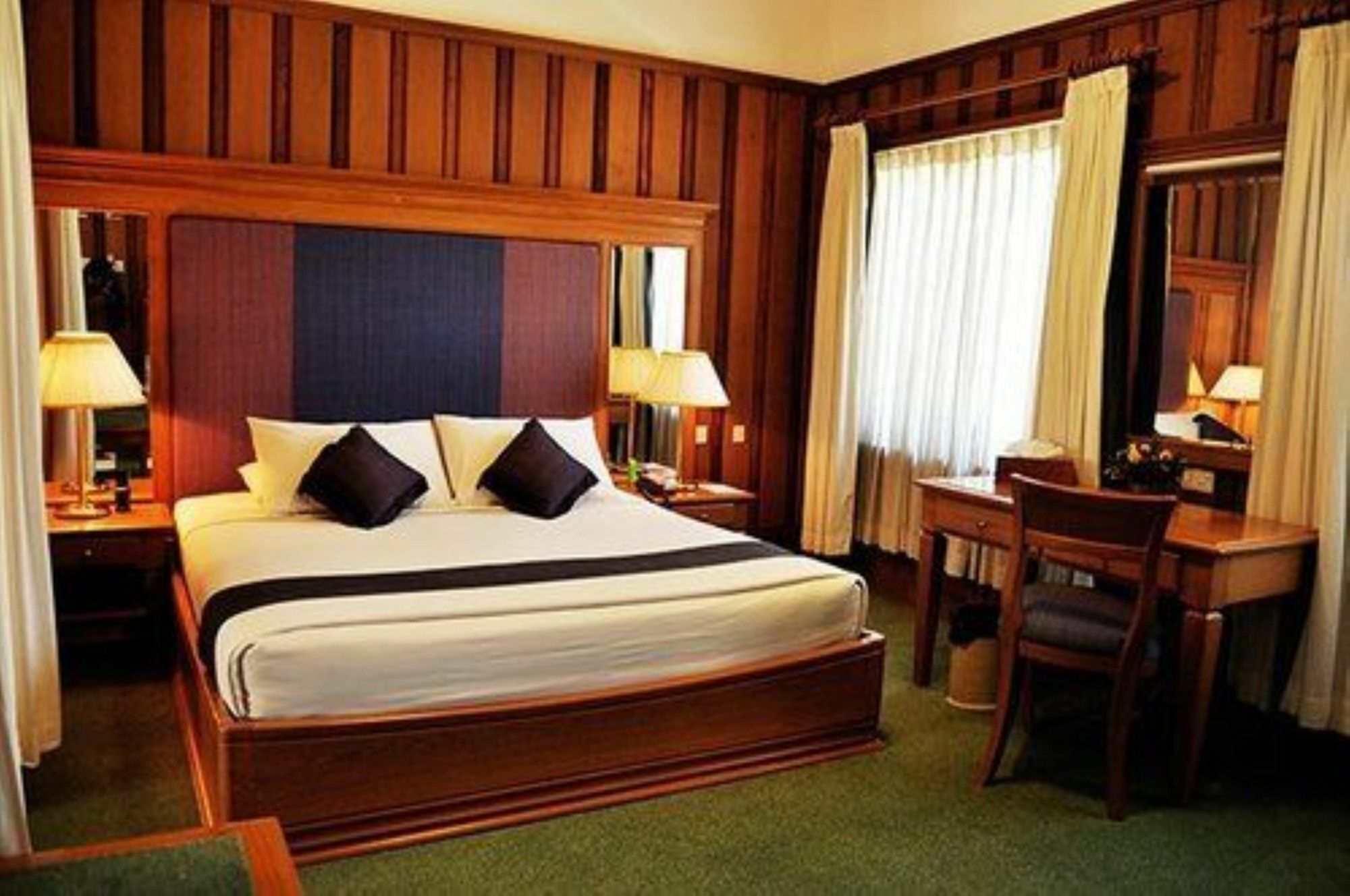 Aye Thar Yar Golf Resort Таунджи Экстерьер фото